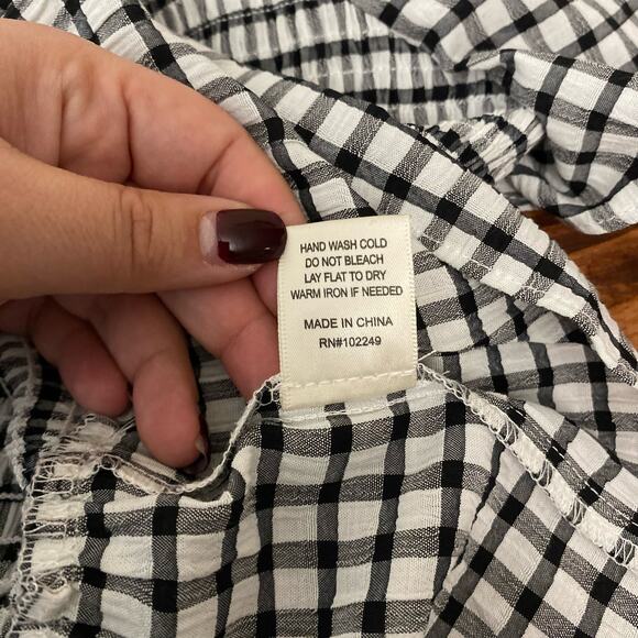 NEW Skies Are Blue Gingham Smocked Blouse Size Small - Picture 8 of 11